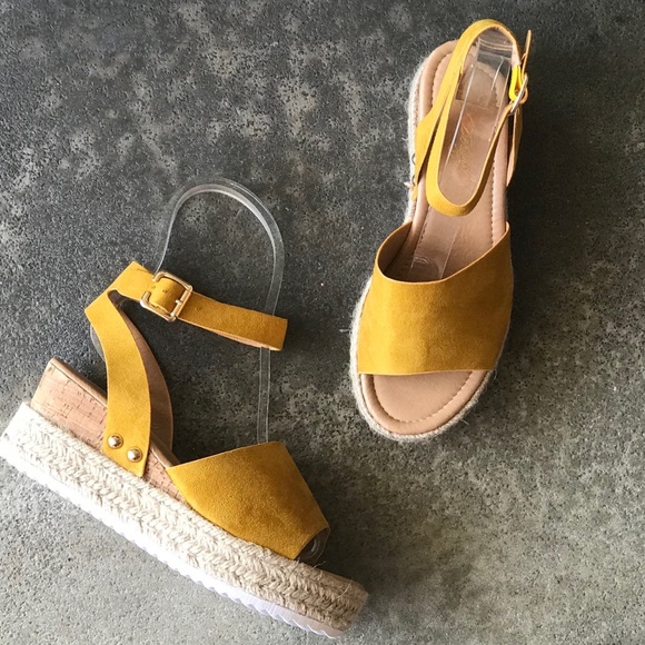 1 Left!Elegant Mustard Espadrille Platform Sandals - Picture 8 of 8